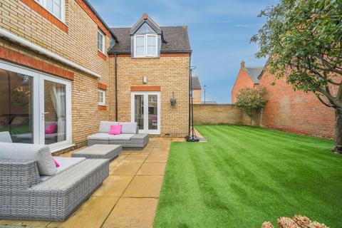 4 bedroom house for sale, Rosemary Lane, Lower Stondon, Henlow SG16