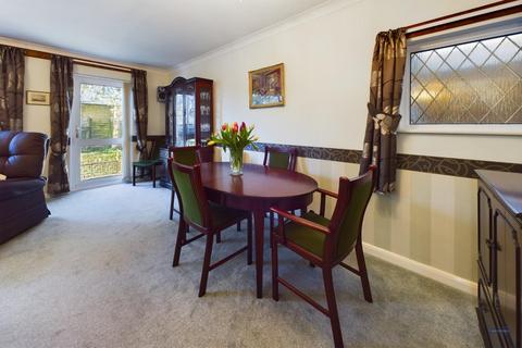 34 Hocombe Drive, Chandler's Ford, Eastleigh, SO53 5QE