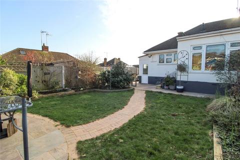 3 bedroom bungalow for sale, Fairway Gardens Close, Leigh-on-Sea, Essex, SS9