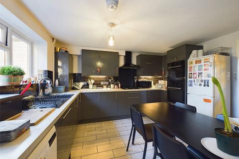 3 bedroom end of terrace house for sale, Devon Avenue, Cheltenham, Gloucestershire, GL51