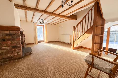 2 bedroom barn conversion to rent, Wormhill, Buxton