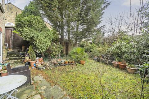 8 The Avenue, Northwood, HA6 2NL
