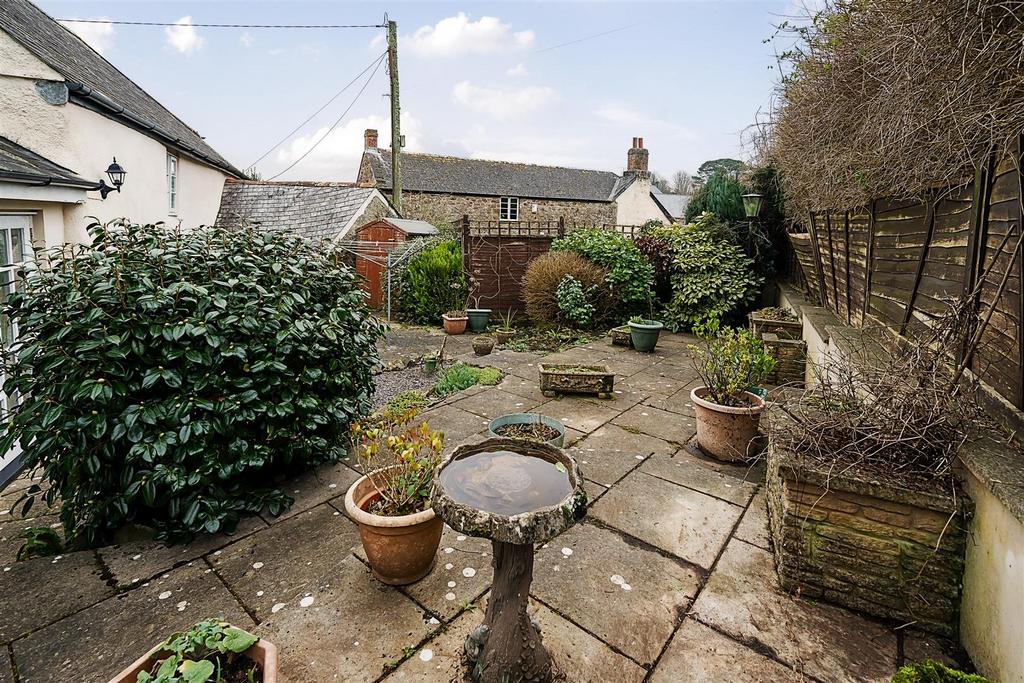 Wheelwrights Patio.jpg