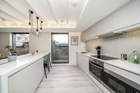 2 bedroom flat for sale, Borough High Street, London SE1