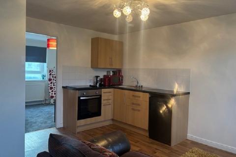 2 bedroom flat to rent, Brownhill Road, Thurso, Highland. KW14 7NL