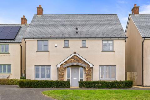 4 bedroom detached house for sale, 16 Harveys Walk, Loddiswell