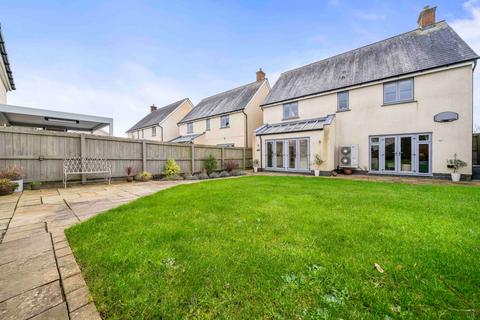 4 bedroom detached house for sale, 16 Harveys Walk, Loddiswell