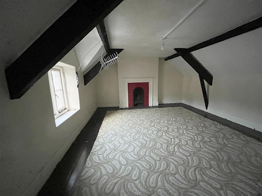 Bedroom One.jpg