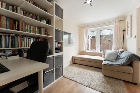 18 Angler Road, Salisbury, SP2 9PB