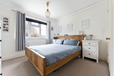 18 Angler Road, Salisbury, SP2 9PB