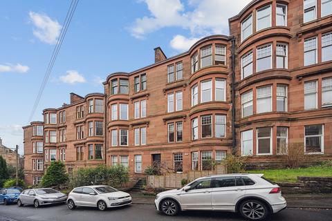 2 bedroom flat to rent, Grantley Gardens , Flat 2-1, Shawlands, Glasgow, G41 3PY