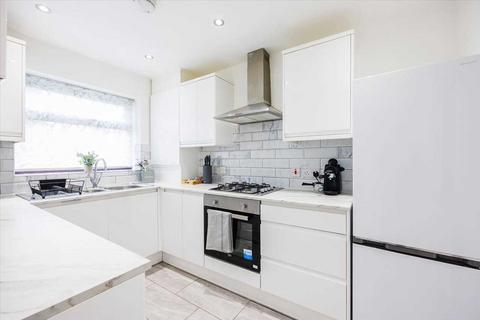 3 bedroom end of terrace house for sale, Wanderer Drive, Barking, Essex