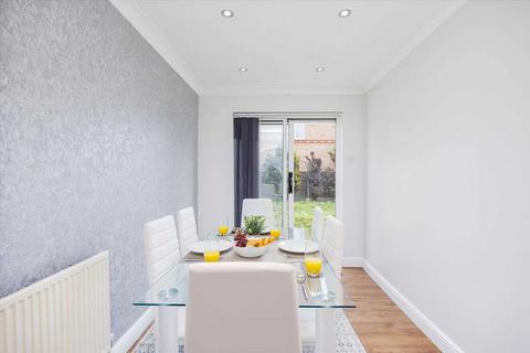 3 bedroom end of terrace house for sale, Wanderer Drive, Barking, Essex