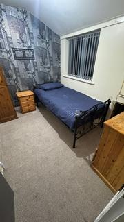 2 bedroom house share to rent, 2 Rooms available in Rednal, Bishop Close, B45 0LS