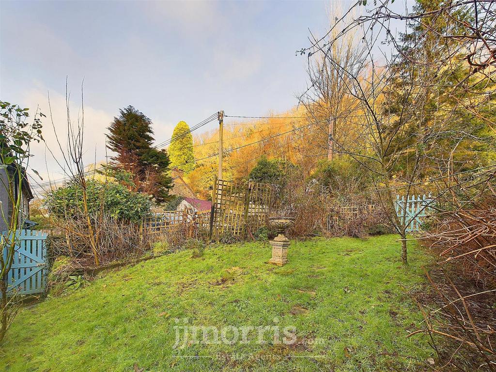 CAM03686 G0-PR0239-STILL007.jpg
