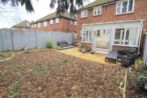 2 bedroom maisonette for sale, High Road, Byfleet, West Byfleet