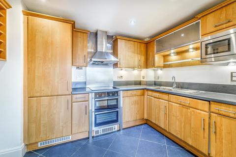 42, Dorey House High Street, Brentford, TW8 8LD
