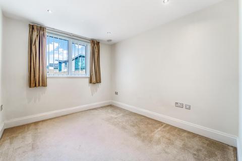 42, Dorey House High Street, Brentford, TW8 8LD