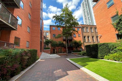 Lockes Yard, Great Marlborough Street