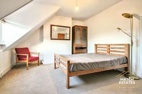 6 Beachborough Road, Folkestone, CT19 4AB