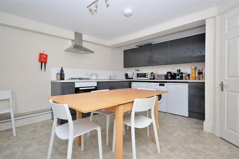 5 bedroom house to rent, Kingsbury Road, Brighton BN1