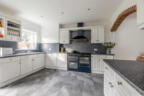 3 bedroom semi-detached house for sale, Clewer Hill Road, Windsor