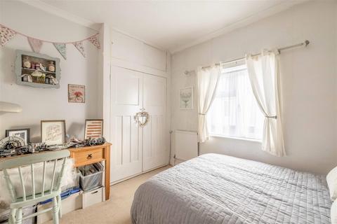 33 Clewer Hill Road, Windsor, SL4 4BU