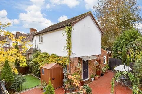 2 bedroom end of terrace house for sale, Alberta Avenue, Cheam, Surrey