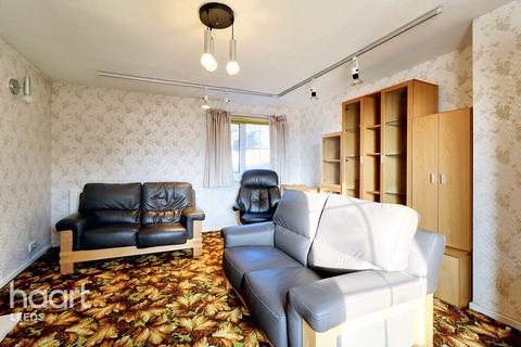 undefined, Cliffe Park Crescent, LEEDS