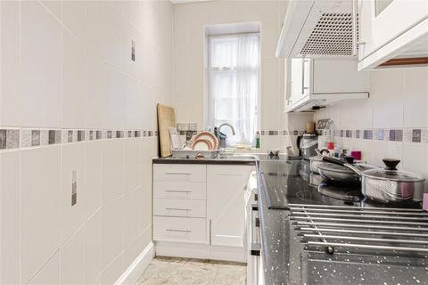 Studio for sale, London W1G