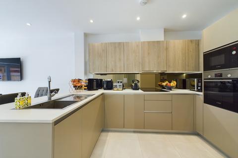 4 bedroom end of terrace house for sale, Aspen Road, High Wycombe, Buckinghamshire