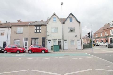 2 bedroom flat for sale, Twyford Avenue, Portsmouth, Hampshire, PO2 8JA