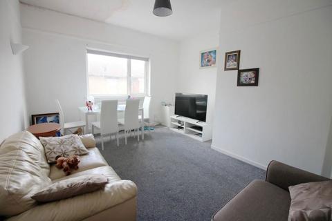 2 bedroom flat for sale, Twyford Avenue, Portsmouth, Hampshire, PO2 8JA