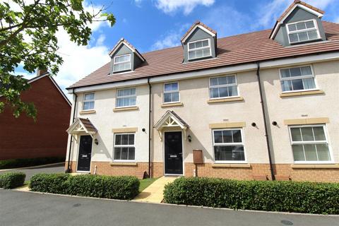 3 bedroom terraced house to rent, Lionheart Avenue, Bishops Tachbrook, Leamington Spa