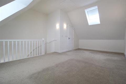 3 bedroom terraced house to rent, Lionheart Avenue, Bishops Tachbrook, Leamington Spa