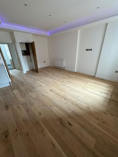 2 bedroom flat to rent, London, SE5