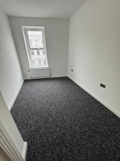 2 bedroom flat to rent, London, SE5