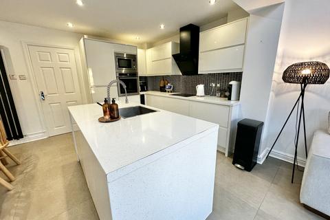 19 Bescot Way, Thornton-cleveleys, FY5 3QA