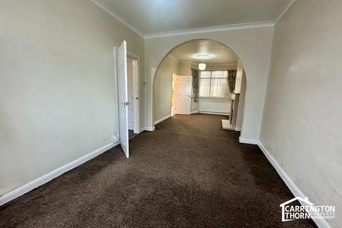 4 bedroom semi-detached house to rent, Booths Farm Road, Birmingham, West Midlands