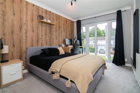 4 River Reach, Teddington, TW11 9QL