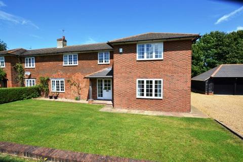 3 bedroom semi-detached house to rent, Shillington, Hertfordshire