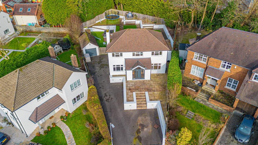 Bronwydd Close Drone-1.jpg