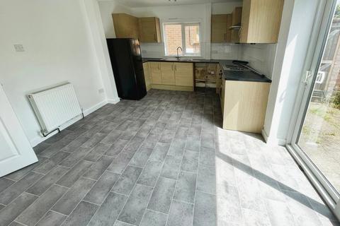 53 Brackenfield Road, Birmingham, B44 9BG