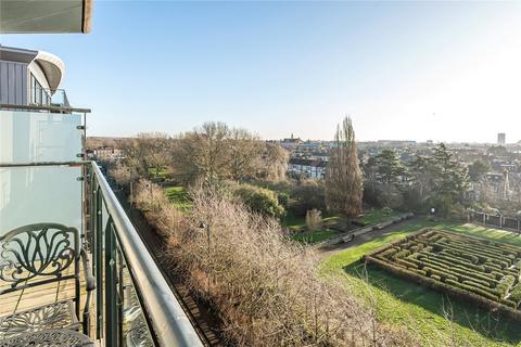 2 bedroom apartment for sale, Oliver Road, London