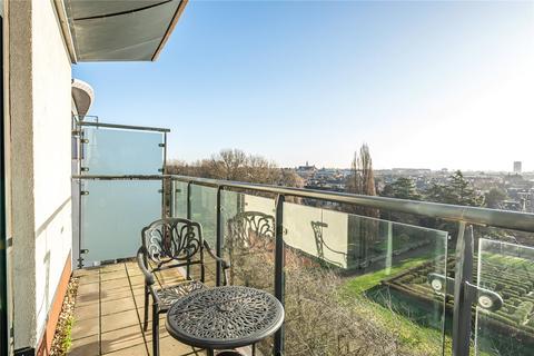 2 bedroom apartment for sale, Oliver Road, London