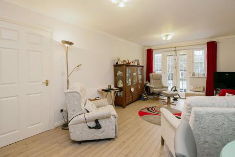 2 bedroom flat for sale, Jameson Road, Bexhill-on-Sea TN40