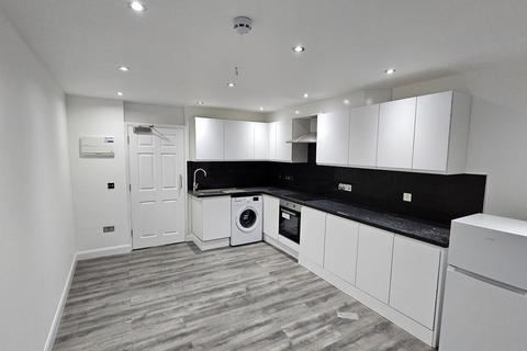 1 bedroom flat to rent, Morden SM4