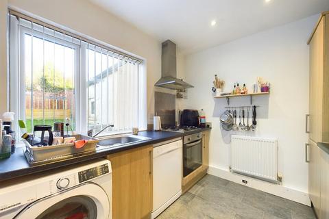 3 bedroom townhouse for sale, Beauvais Drive, Riddlesden, Keighley