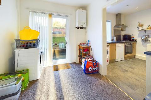 3 bedroom townhouse for sale, Beauvais Drive, Riddlesden, Keighley