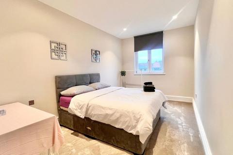 2 bedroom flat to rent, 69 Brampton Grove, London NW4